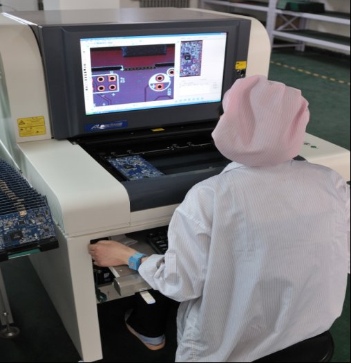 一線車間生產(chǎn)工人合影風(fēng)采